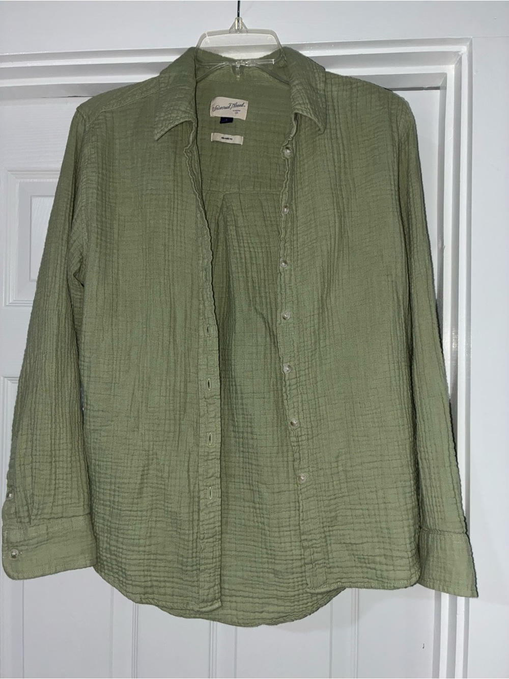 Universal Thread Olive Green Crinkled Button-Front Blouse